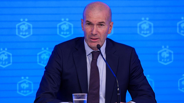 Zinedine Zidane toma las riendas de la selección de Francia