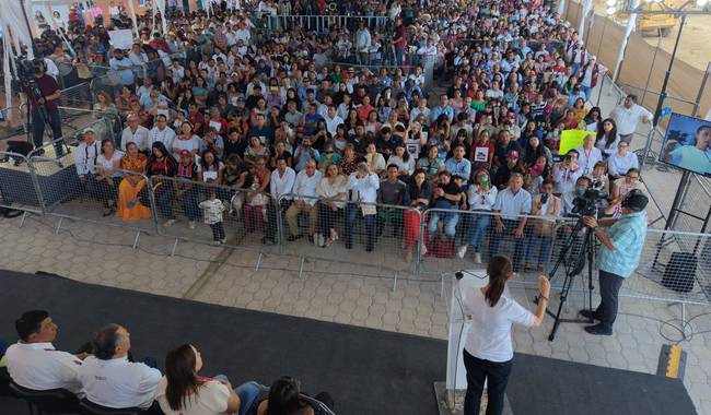 Sheinbaum promete beneficiar a 12 millones de familias con programas de vivienda en el sexenio